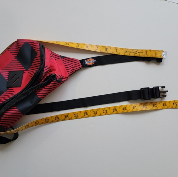 DICKIES PLAID FANNY PACK - Picture 12 of 12